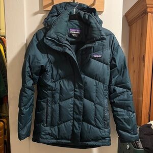 Patagonia Women's Down With It Jacket